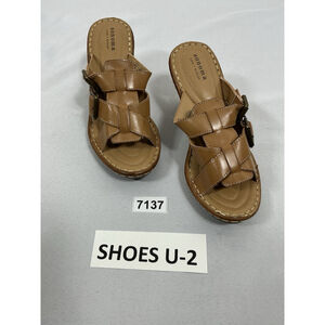 Womans Excellent Condition Sonoma Daunt Slipon Strappy Slide Sandals 6 M Tan